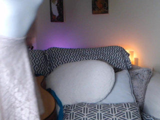 zayna_fox Spicy brunette