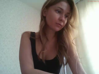 sunshiness_ beautiful bitch jerks off with an unusual device