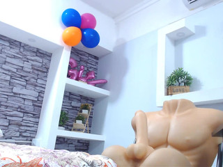 letizia_fulkers modest slut tells interesting stories on camera