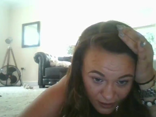 knkycpl666 attractive bitch fucks her cap