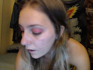 zoe_kitty666 charming blonde near the pool