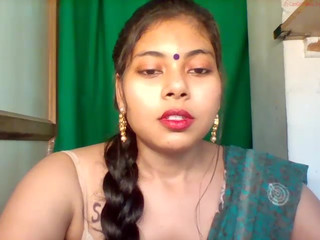 lovely_my_name caresses his holes