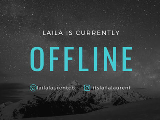 laila_laurent busty  cam girl  undresses and caresses her pussy