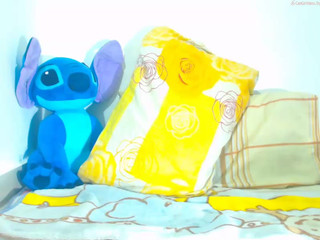 keemhot Black-haired female