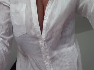 kelly hart & squirting from attractive