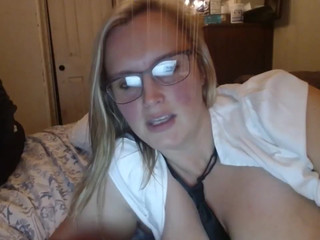 emmagrace cute fucks herself