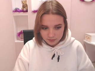 selena_wow  Cute chicks