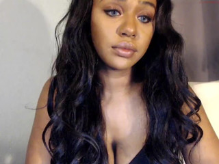 thesavannahskye  luxurious slut masturbates shaved pussy