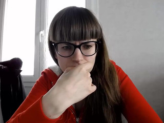 mimi_morgane87  shakes while husband is not at home