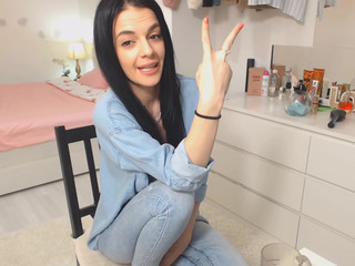 juicyydrip  record  private e with model ruskamsa