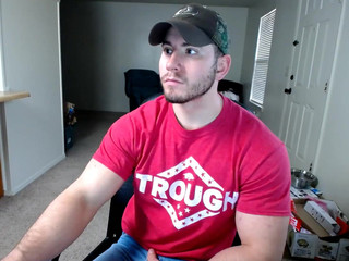 hotmuscles6t9 leggy blonde pampers pussy with her fingers