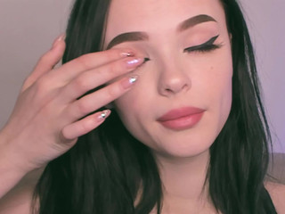 getting_high_  Blonde babe