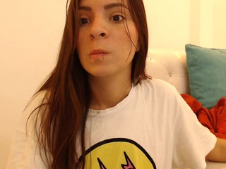 vanesagh1 big breasted harlot massages nipples