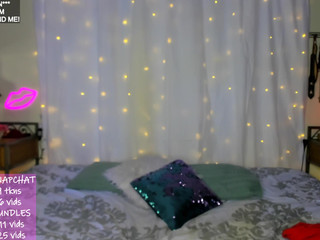 akgingersnaps Luxurious chick