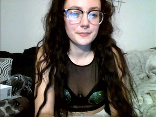 nerdygirl30 busty confused girl gets naked and jerks off