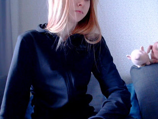 olivia_coy wonderful redhead sexy poses for the camera