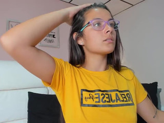 lilicarter_ cute bitch masturbates with a vibrator