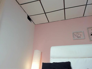 lilicarter_ naughty bitch shows pussy