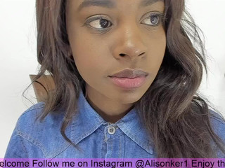 alison_ker gorgeous ladies chatting in free chat