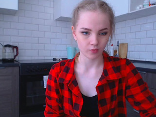 alicecoy sexy hottie fucks both holes