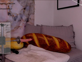 mohawkmolly skinny bitch jerking pussy with phallus