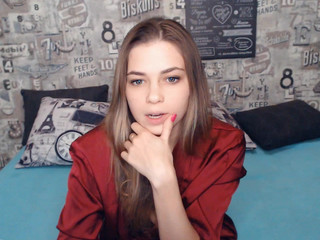 carolinefordss hot bitch passionately pulls pussy