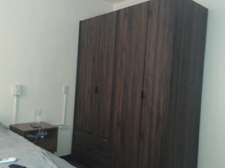 badi_lii greedily fucks herself with a toy