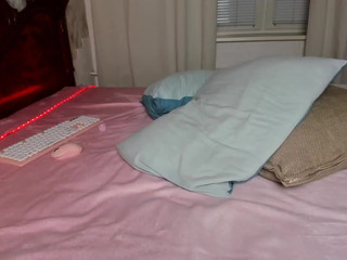 santanika jerking off my holes