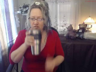 miss_tulsa beautiful lady effectively caresses her anus with her fingers.