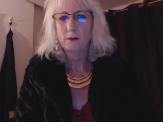 just_rachael Slender confused