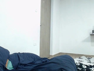 boonnie_clyde exquisite woman masturbating pussy sex toy