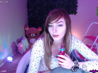 amphetameme nude blonde effectively moves