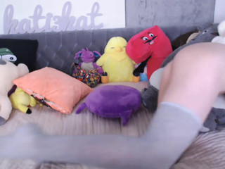 Kati3kat ardent young lady caresses big tits at work