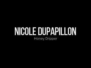 Nicole_DuPapillon elite woman pulls a cap