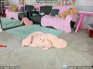 thesharkqueen crazy slut gently pulls pussy