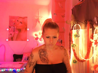 barbievanity perfect blonde in stockings pulls cute pussy