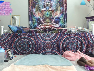 spiritual_slut beautiful model seduces with big booty