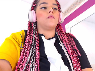 gabby_haze busty slut jerks off and cums