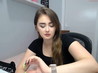 silvia_ami shrew harlot fucks with a vibrator