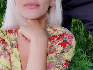 Bunny vic stocking babe shows elastic tits