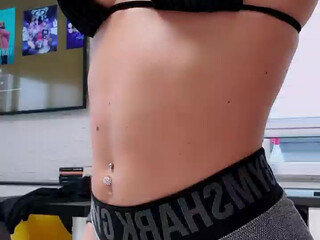 Bunny vic lustful brunette girl gets her pussy fucked