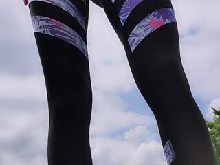 Bunny vic whore model shows off her beauty