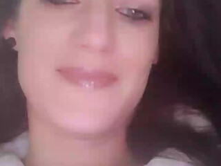 chick6 sexy naughty brunette seduces with big booty