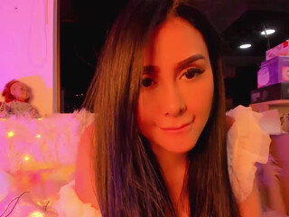 Dayaanna gorgeous mare fingering sex toy