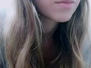 efitopia blissful doll chatting in fries