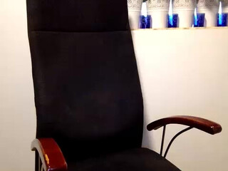 Erikaitalia busty woman mandrids cap