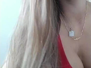 Ericafontesx likes to mess with toys