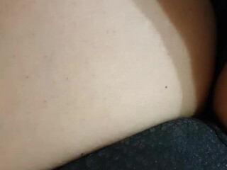 intrigante66 dark haired bitch gently pulls pussy