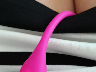 Intrigante66 beauty is resting with pussy