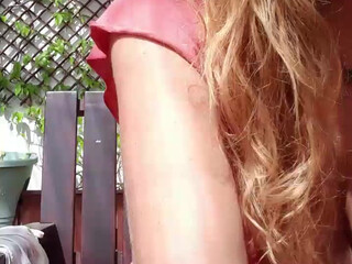 Lauriehot So different